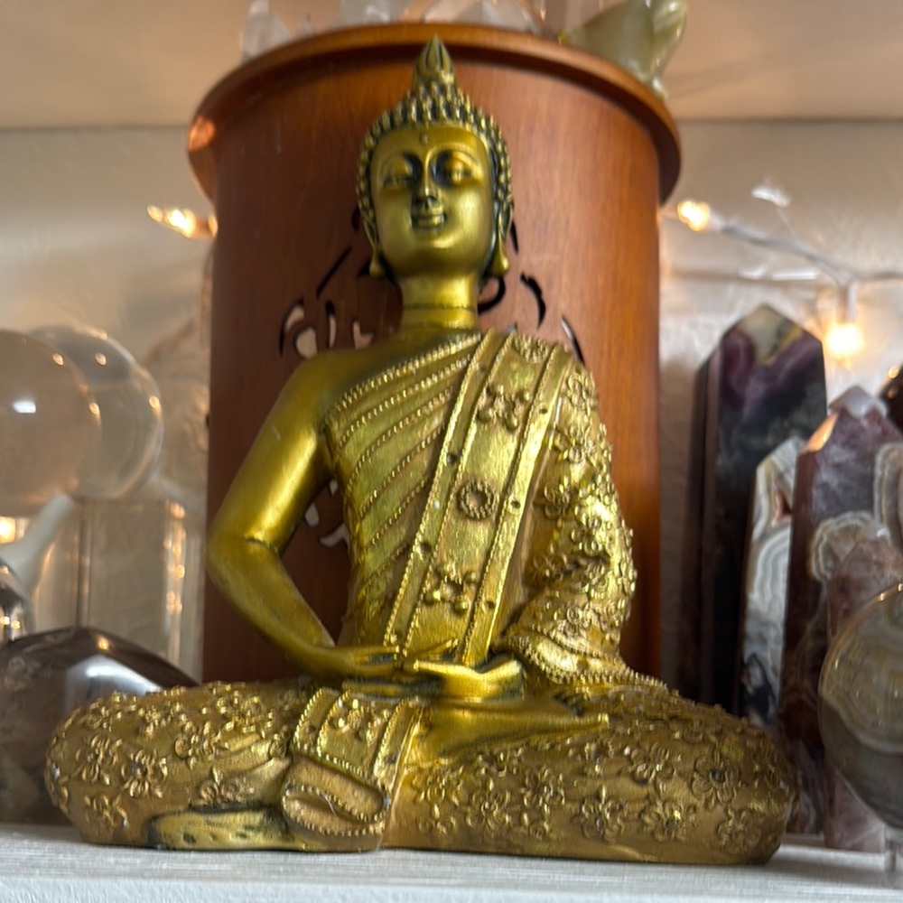 Gold Buddha Statue